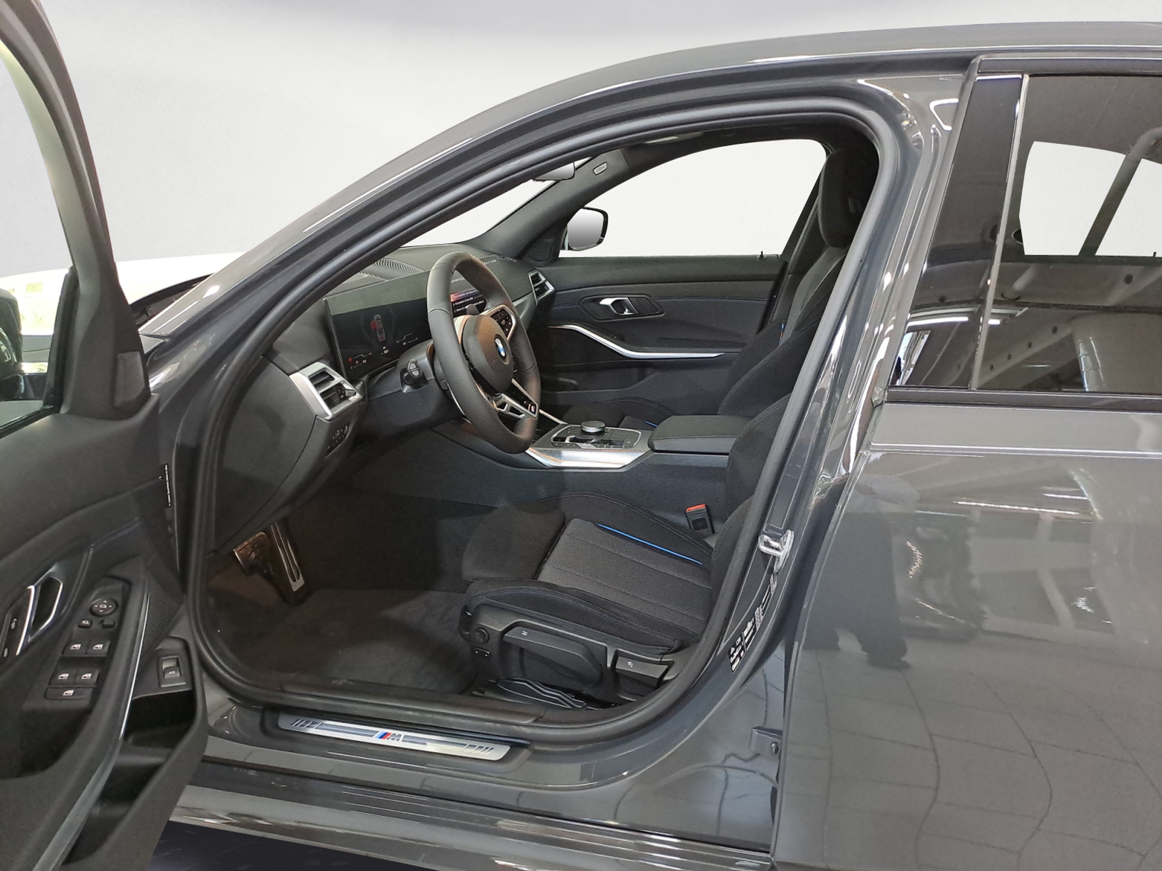 BMW - 320i xDrive Limousine