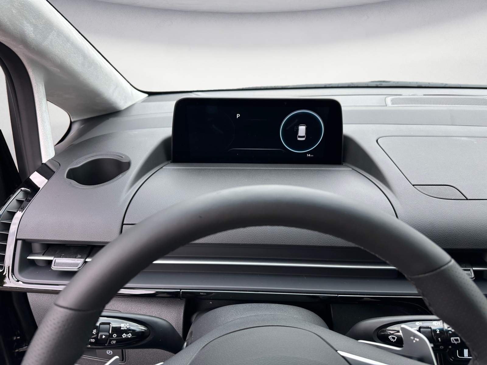 Hyundai - STARIA 7-Sitzer HEV Signature