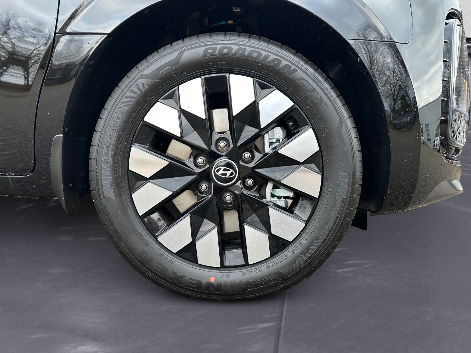 Hyundai - STARIA 7-Sitzer HEV Signature