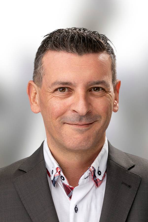 contact_import_imageHCHaif