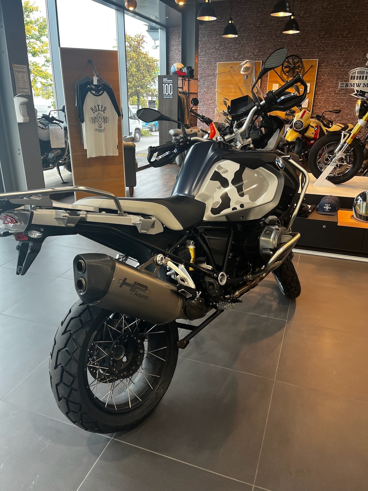 BMW Motorrad - R 1200 GS Adventure