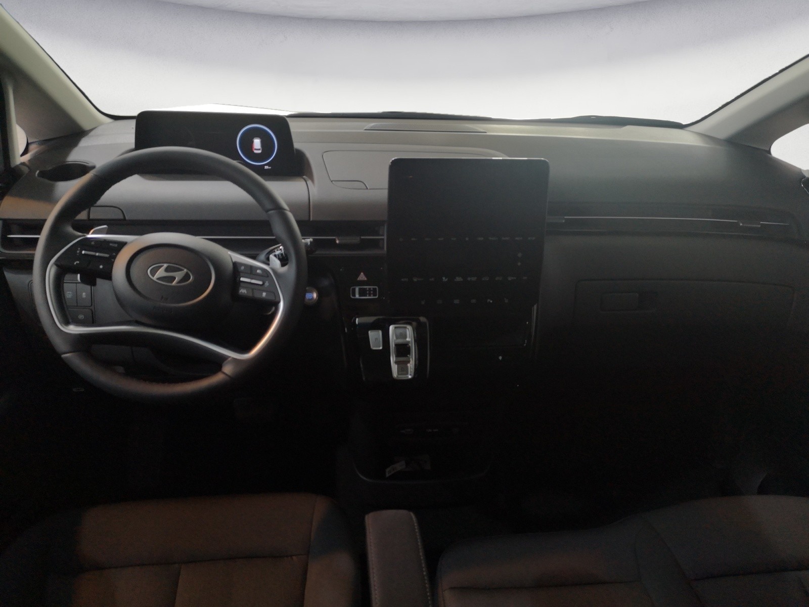 Hyundai - Staria 1,6 HEV TREND 9 SITZER