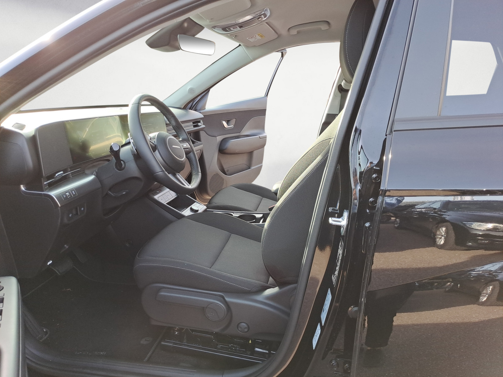 Hyundai - KONA SX2 (MY26) EV TREND