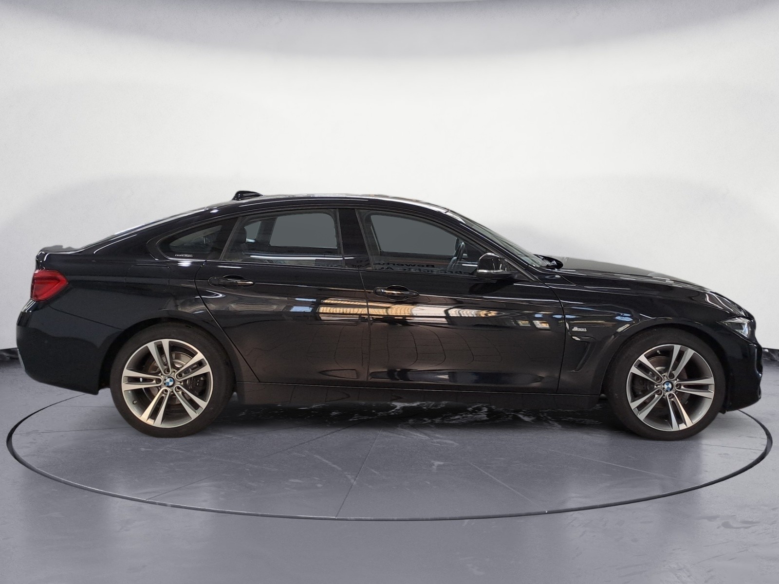 BMW - 420i Gran Coupe Sport Line