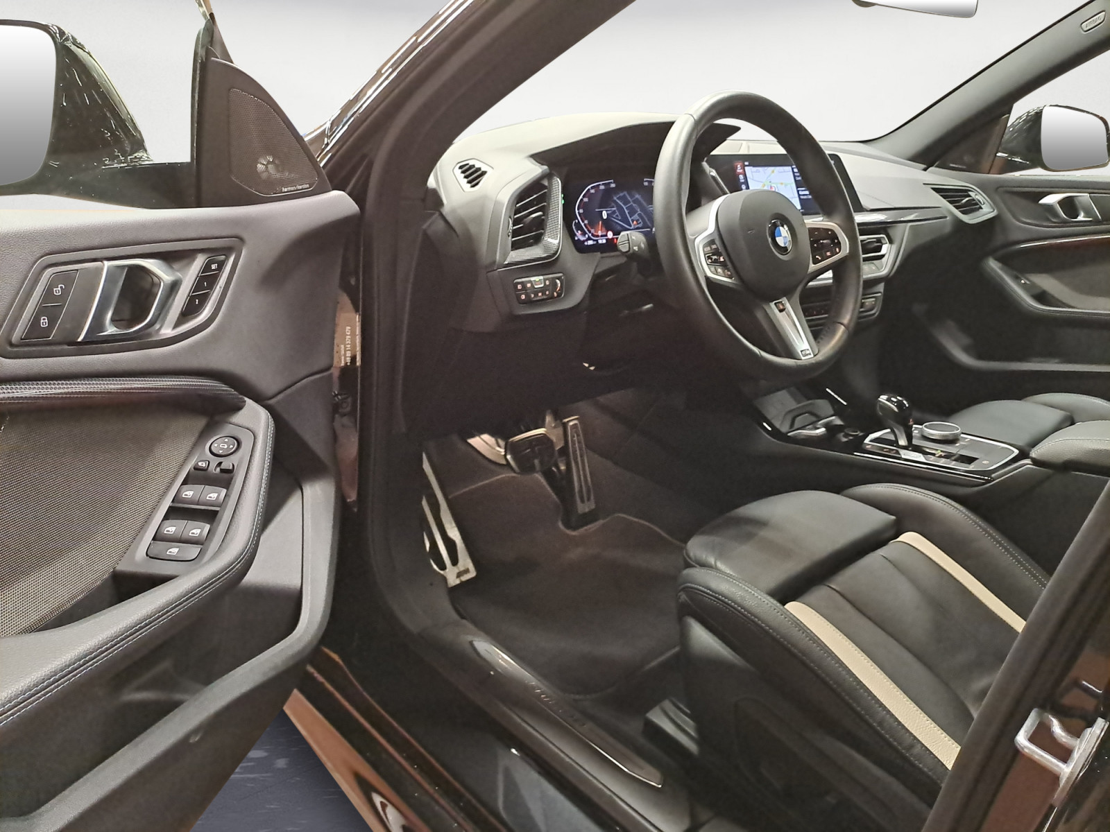 BMW - 220i Gran Coupe Edition Colorvision