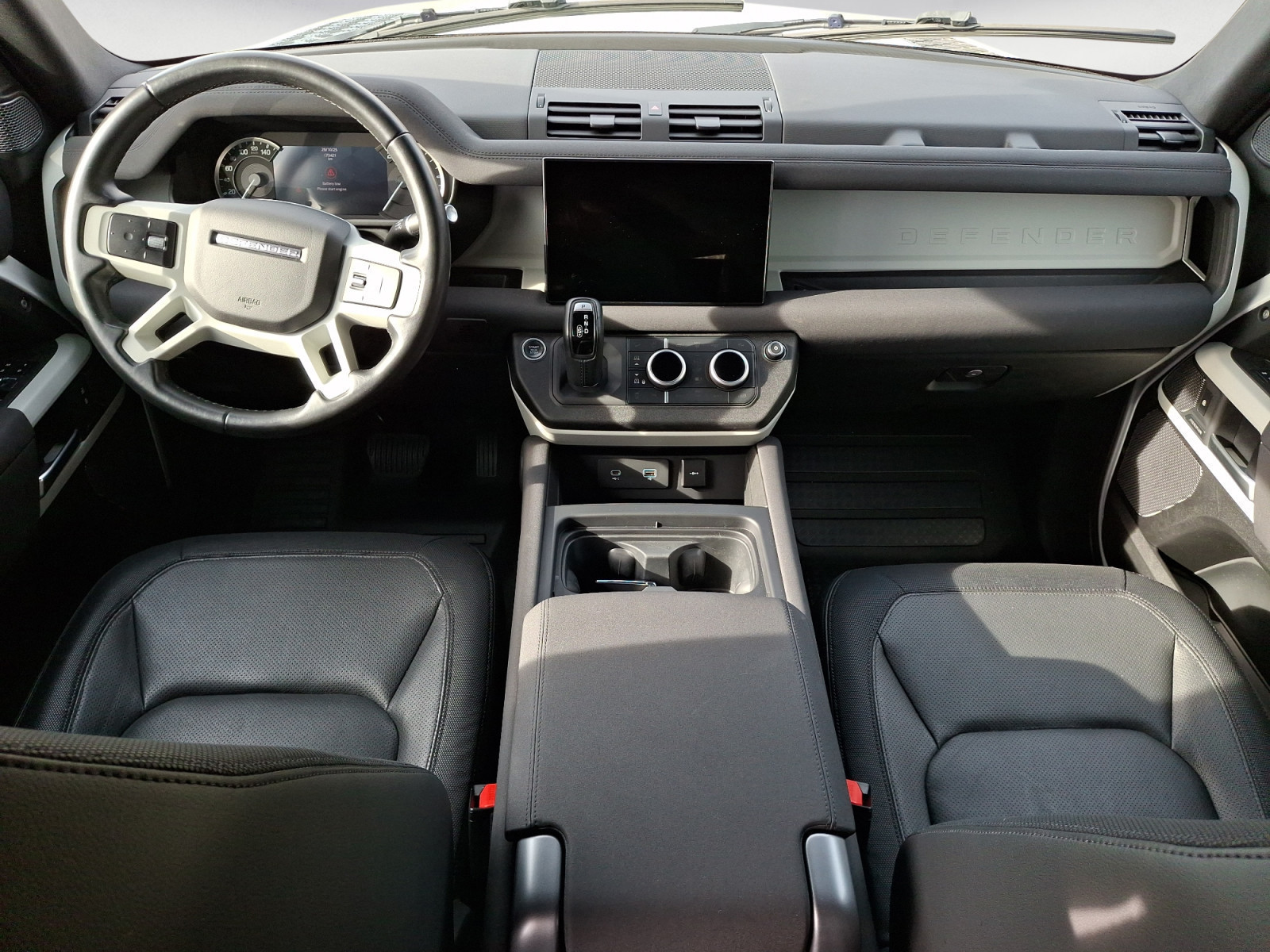 Land Rover - Defender 3.0 D200 X-Dynamic SE 110