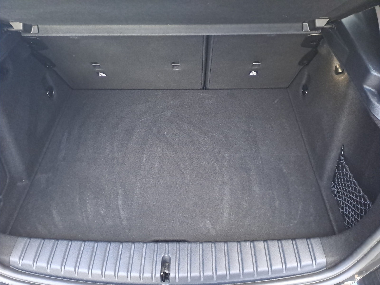 BMW - 118i Advantage