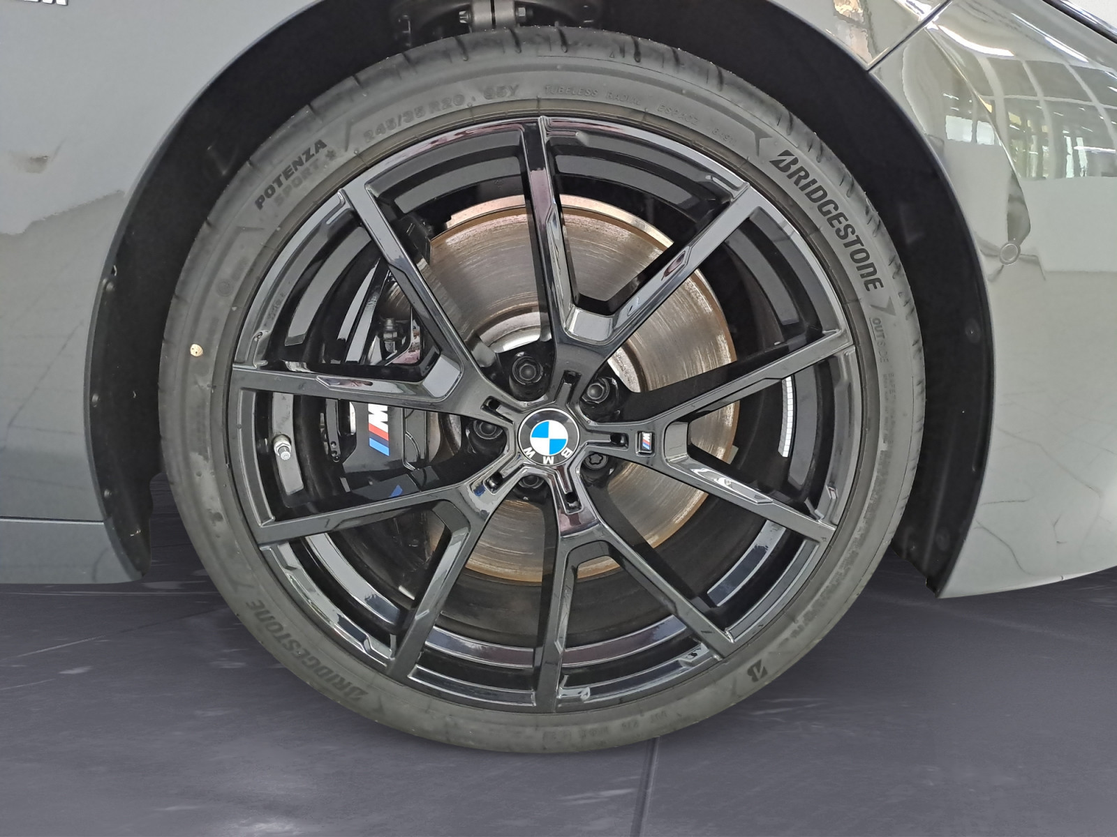 BMW - 840i Gran Coupe