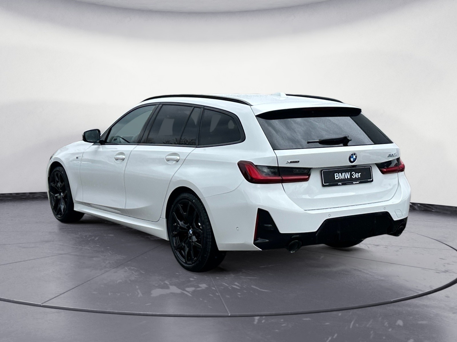 BMW - 330d xDrive Touring