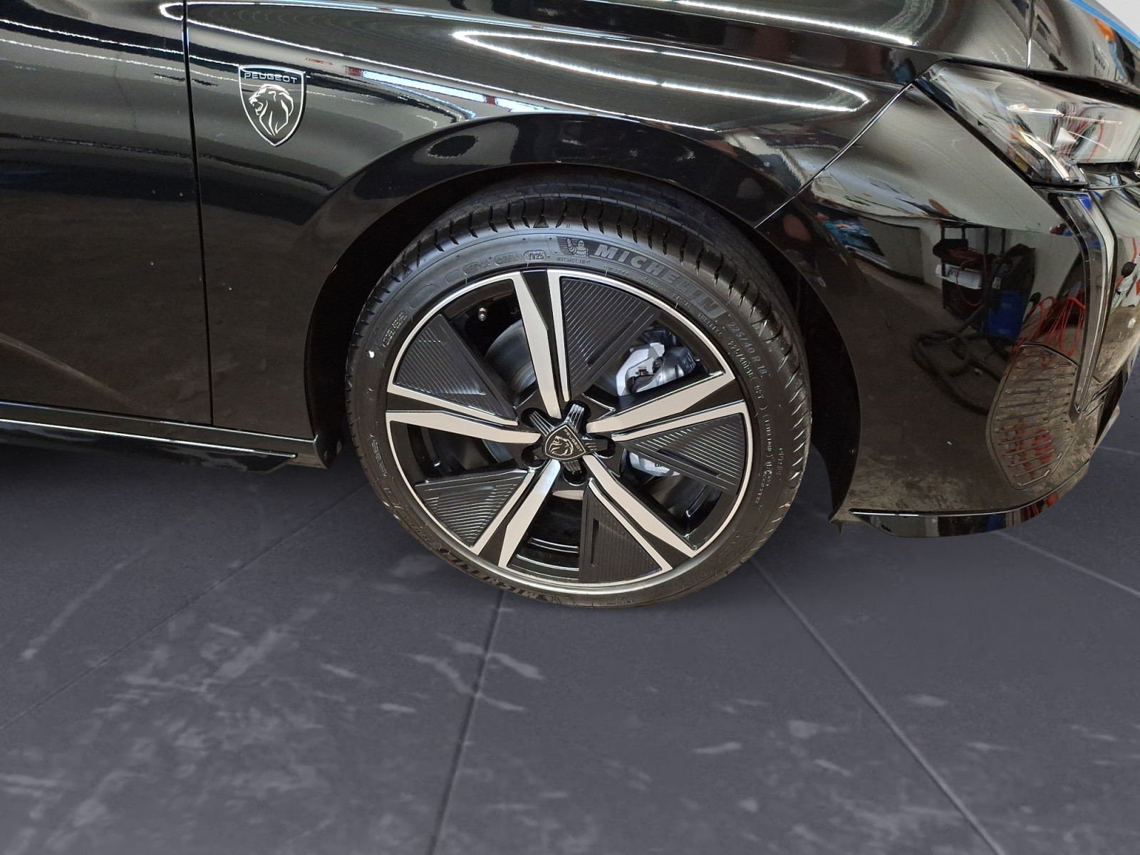 Peugeot - 308 BlueHDi 130 EAT8 GT