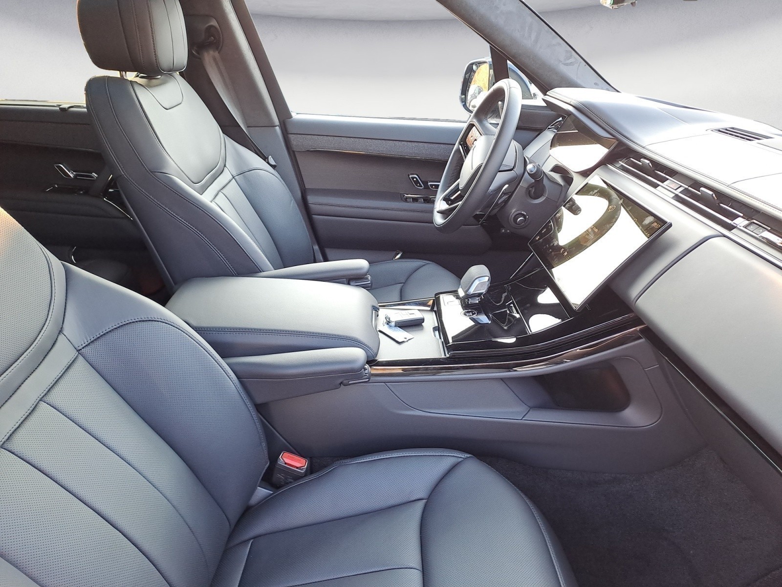 Land Rover - Range Rover Sport P530 Autobiography