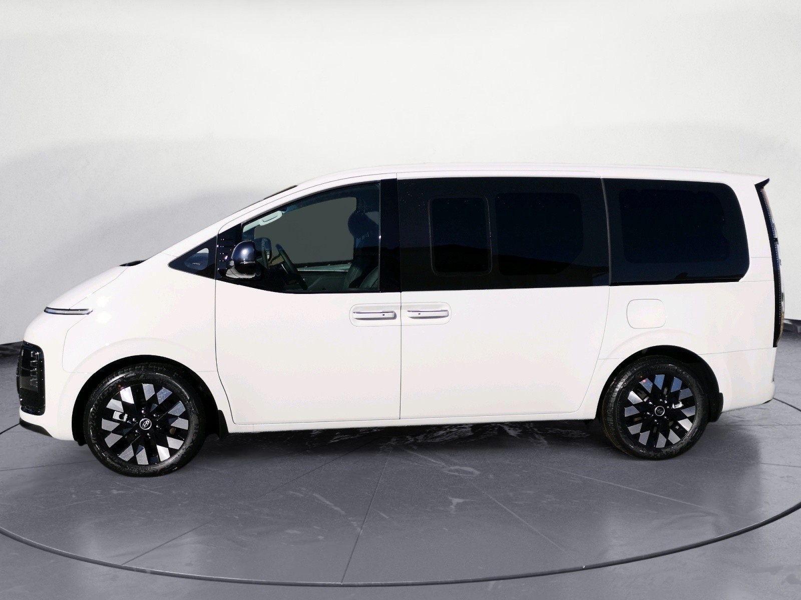 Hyundai - STARIA 7-Sitzer (MY25) HEV 1.6