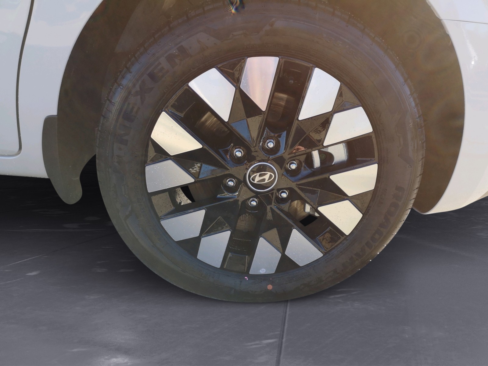 Hyundai - STARIA 7-Sitzer (MY25) HEV 1.6