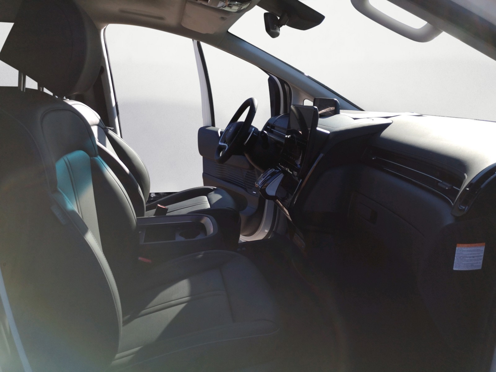 Hyundai - STARIA 7-Sitzer (MY25) HEV 1.6