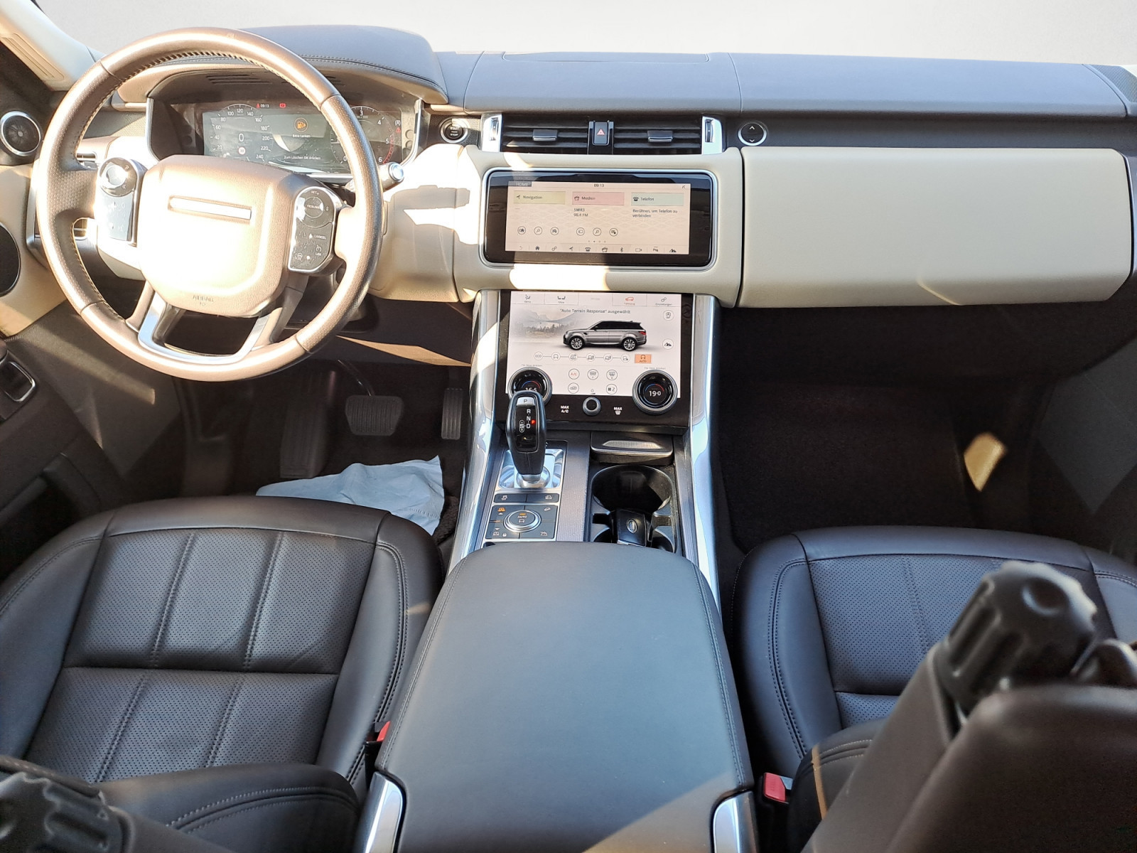 Land Rover - Range Rover Sport D 300 HSE