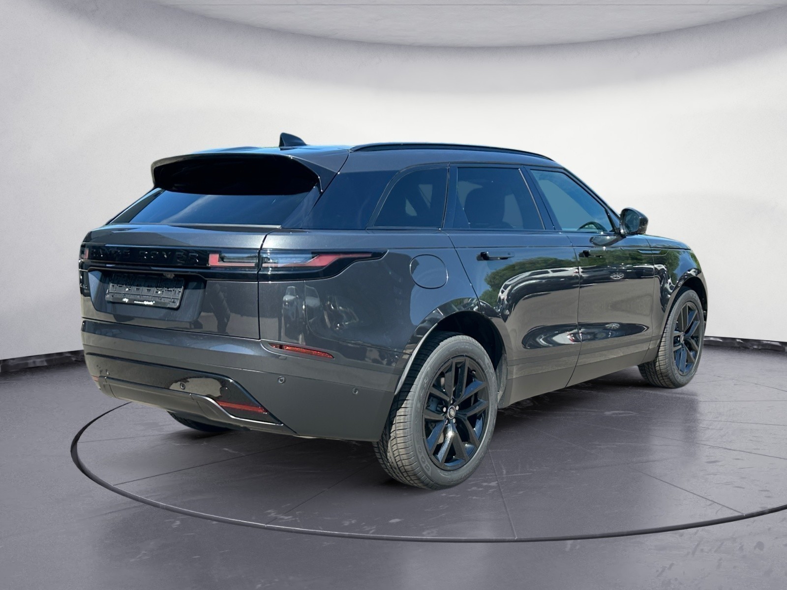 Land Rover - Range Rover Velar P400e S Hybrid