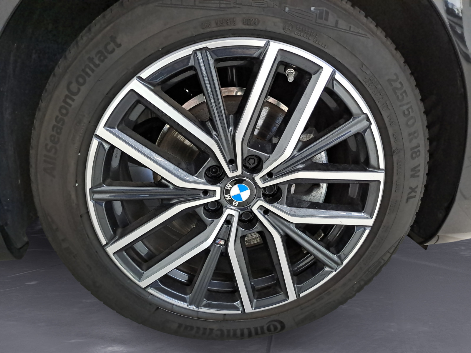 BMW - 220i Active Tourer Steptronic DCT