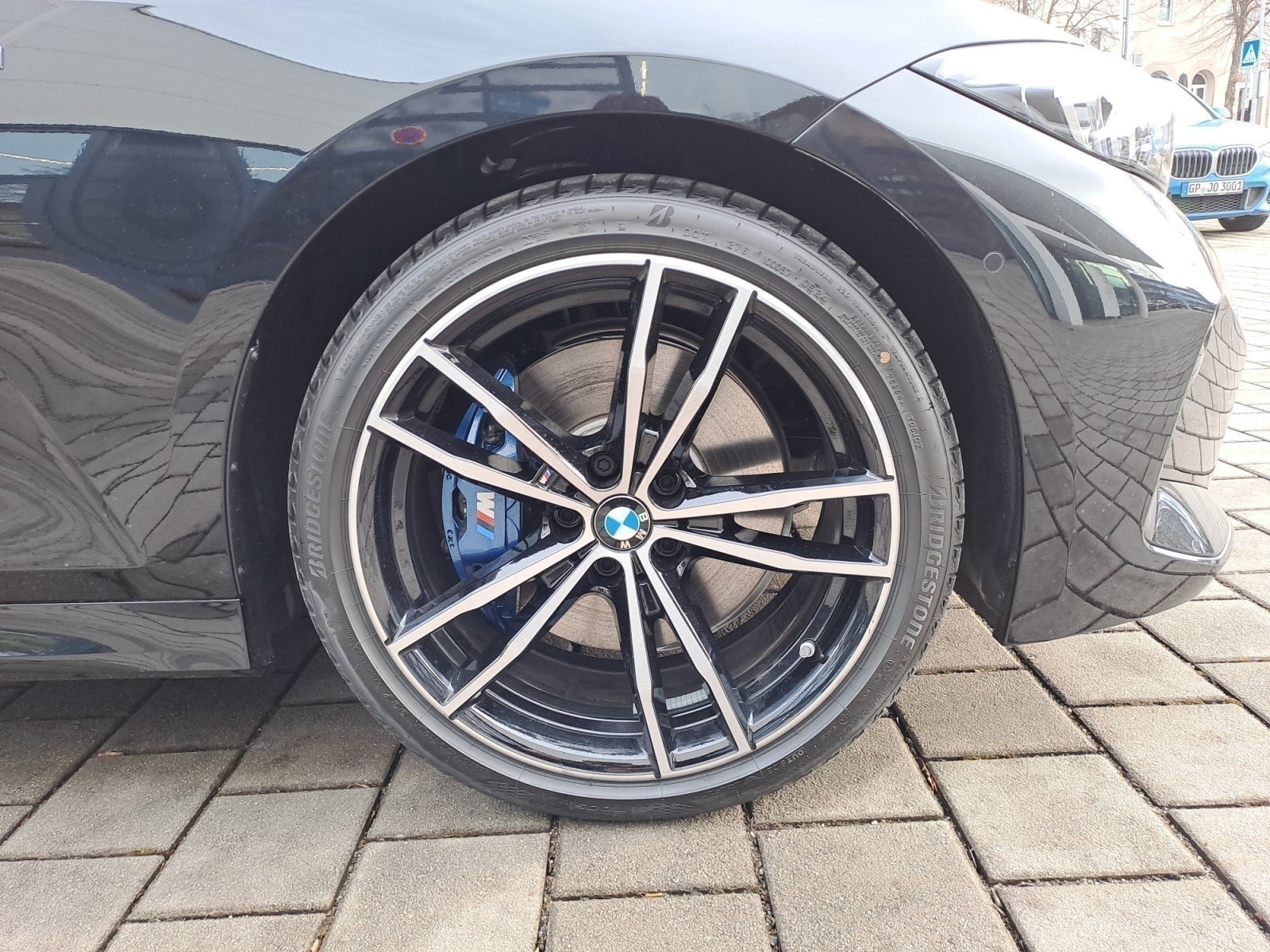 BMW - 330d xDrive Limousine