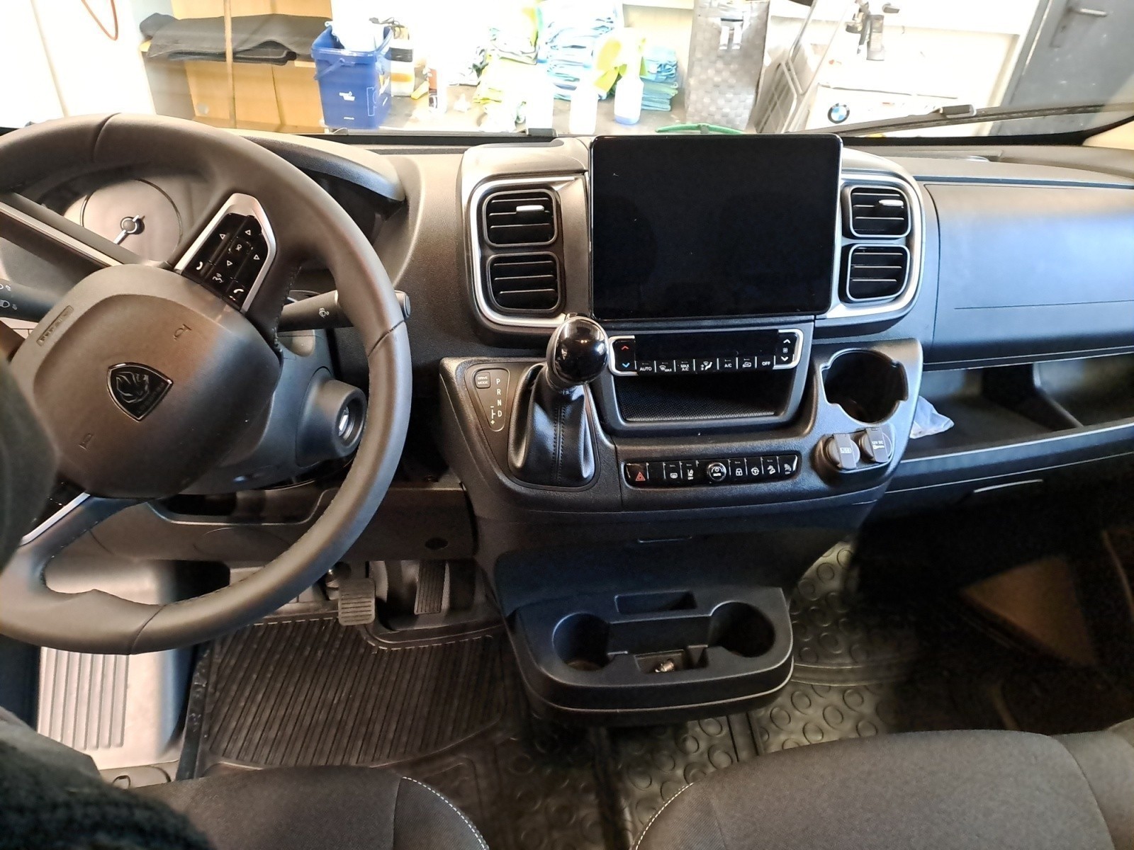 Peugeot - Boxer Kawa 335 L2H2 BlueHDi 180 AT