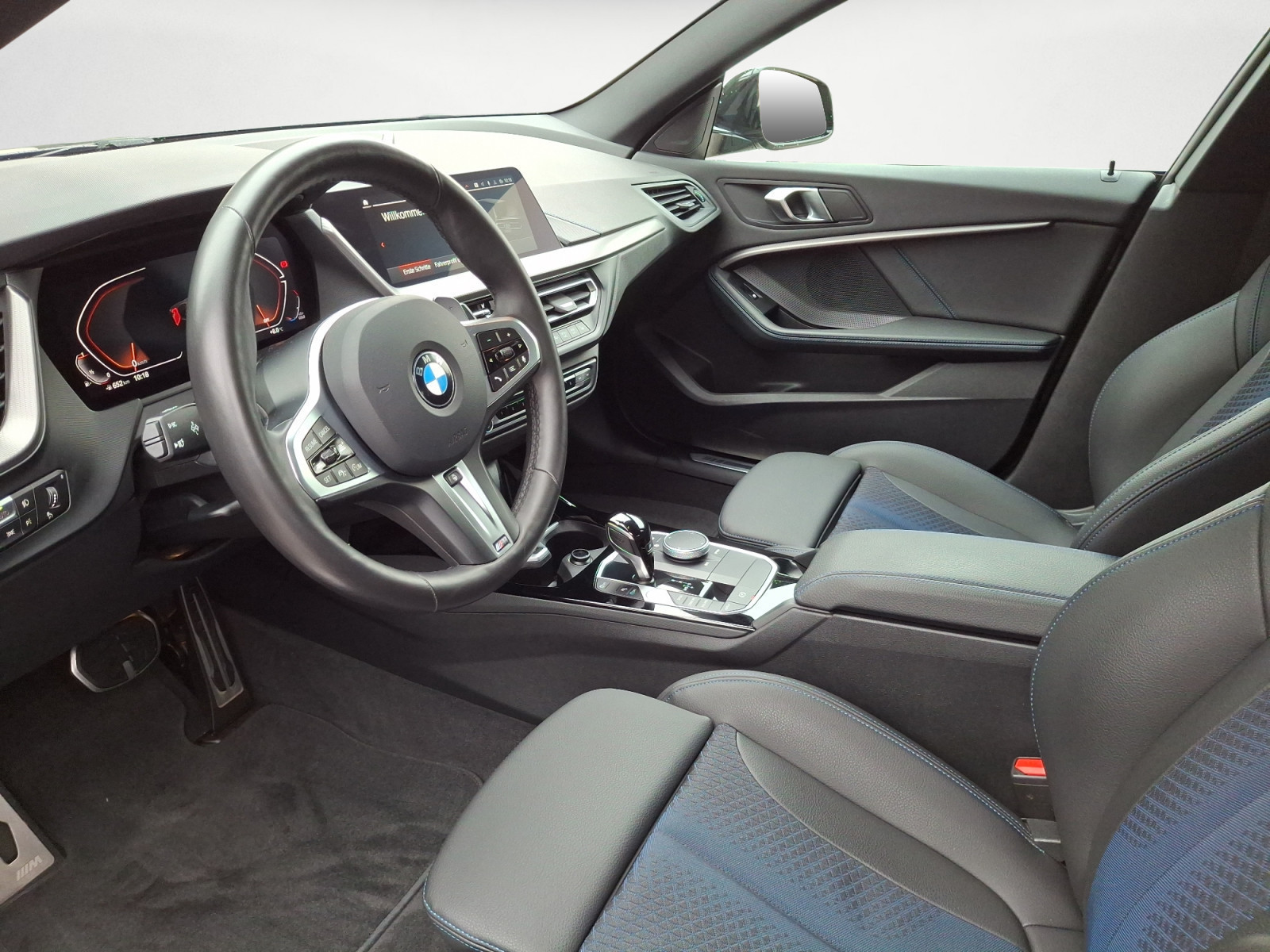 BMW - 220i Gran Coupe M Sport