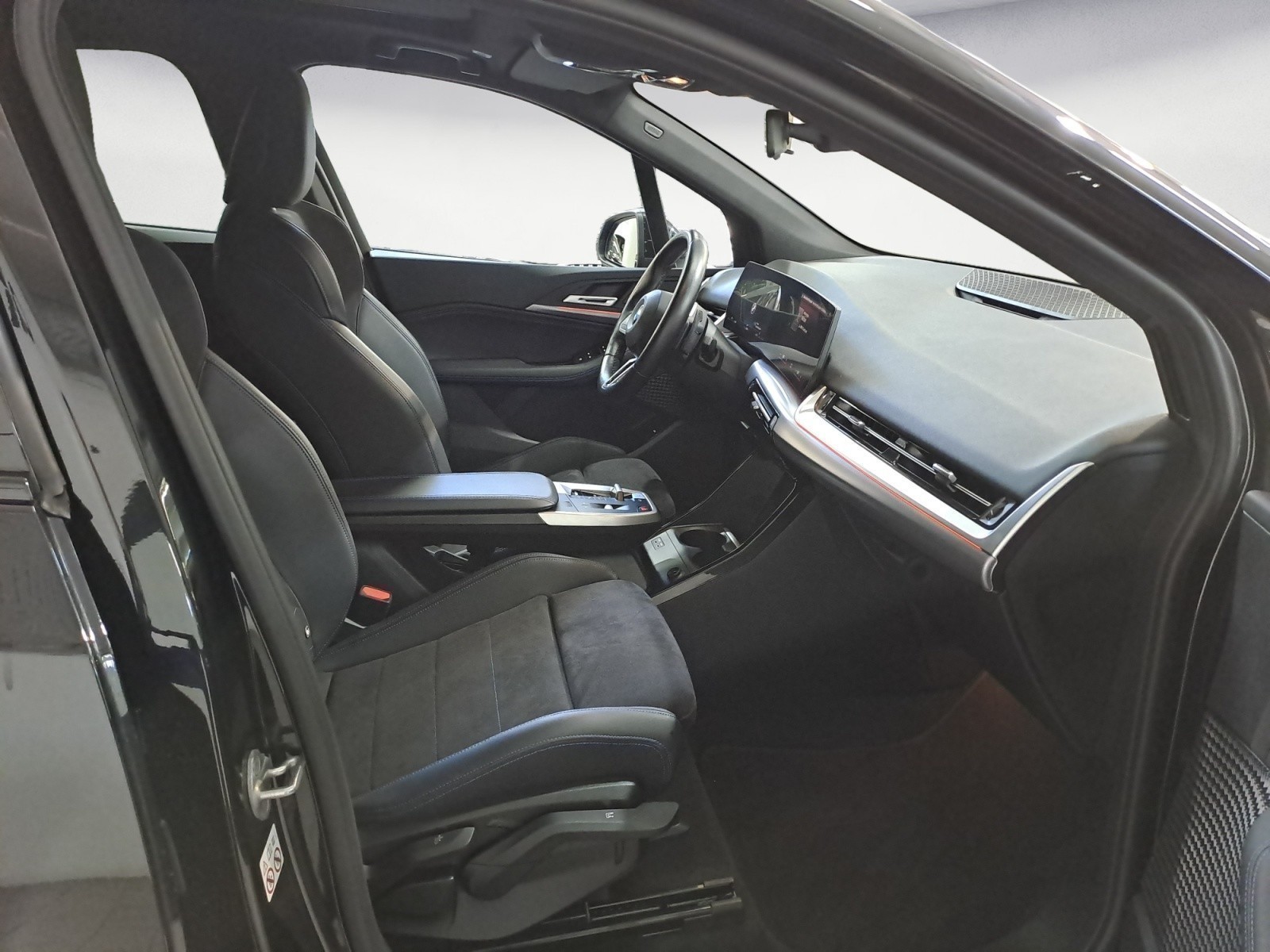 BMW - 220i Active Tourer Steptronic DCT