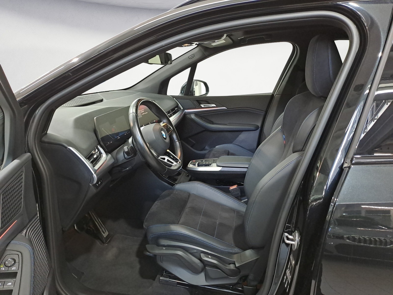 BMW - 220i Active Tourer Steptronic DCT