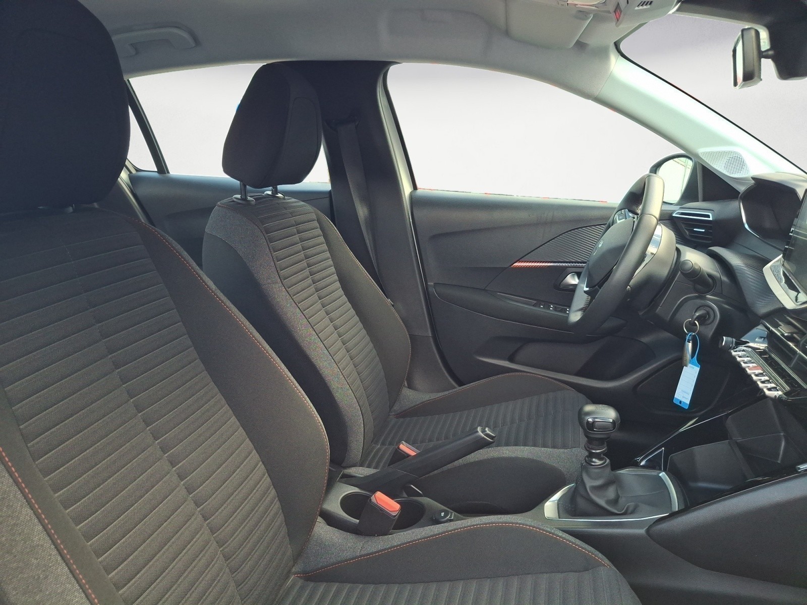 Peugeot - 208 Active Pack PureTech100