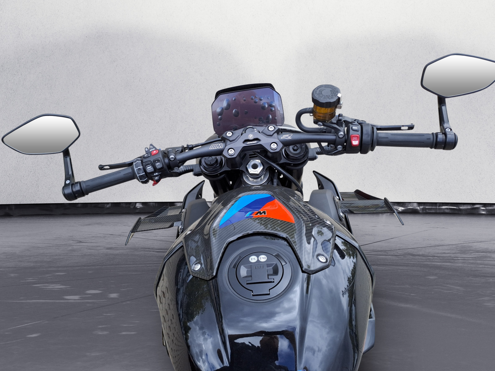 BMW Motorrad - M 1000 R