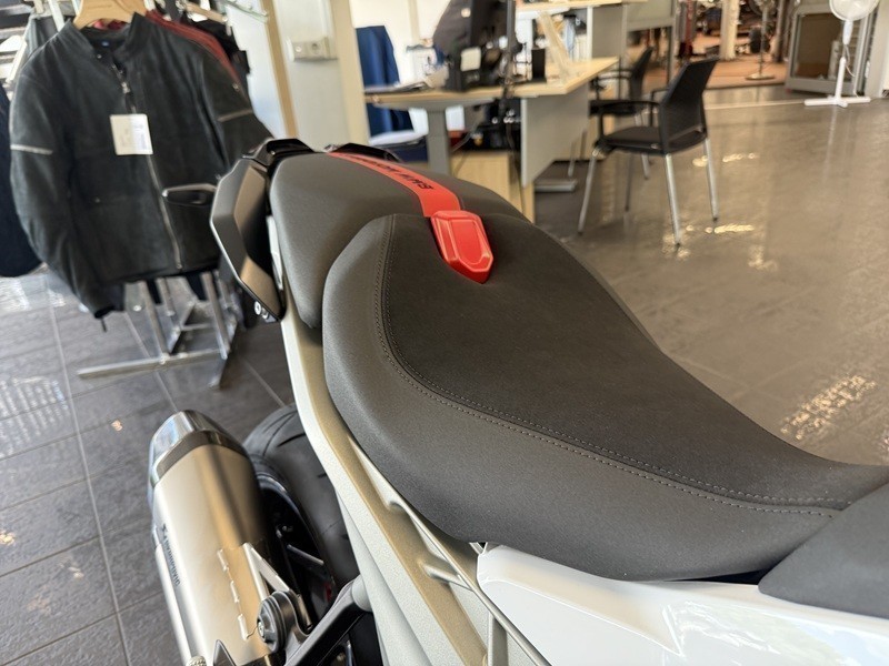 BMW Motorrad - R 1300 R Neufahrzeug sofort verfügbar