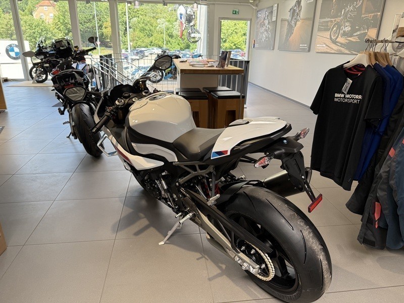 BMW Motorrad - S 1000 RR mit M Paket, Race Paket uvm
