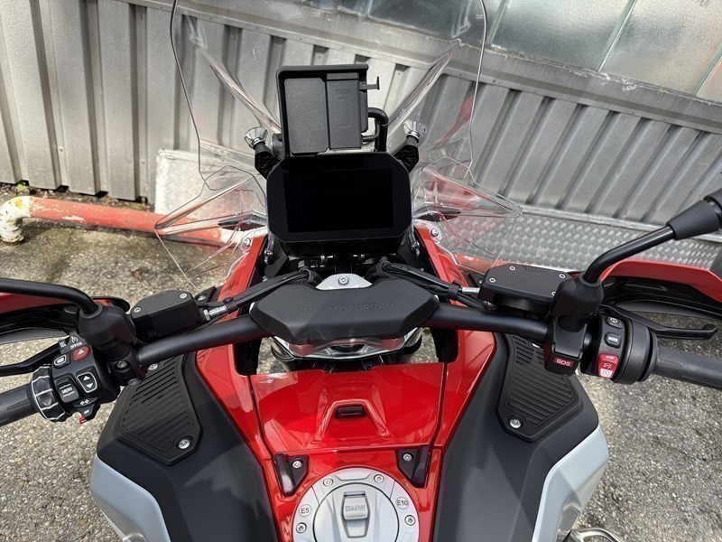 BMW Motorrad - R 1300 GS Adventure mit 4 Paketen sofort verfügb