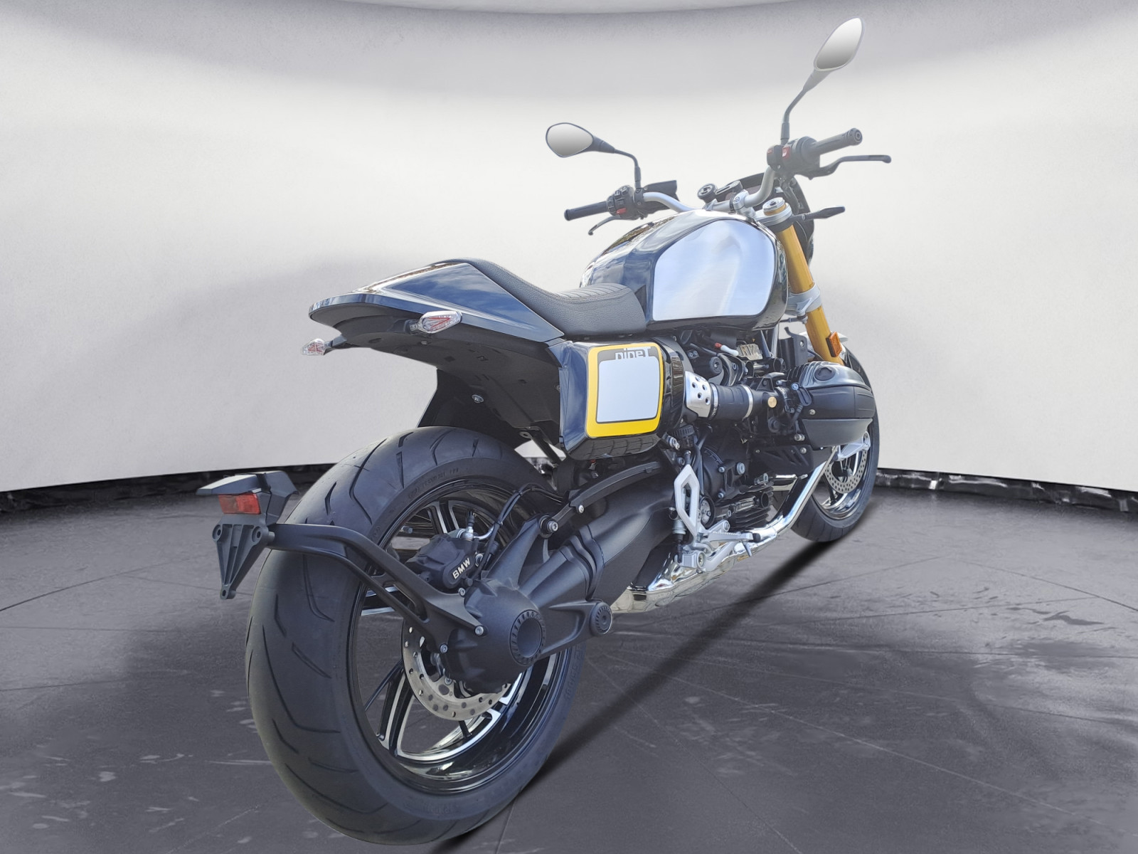 BMW Motorrad - R 12 nineT Tracker