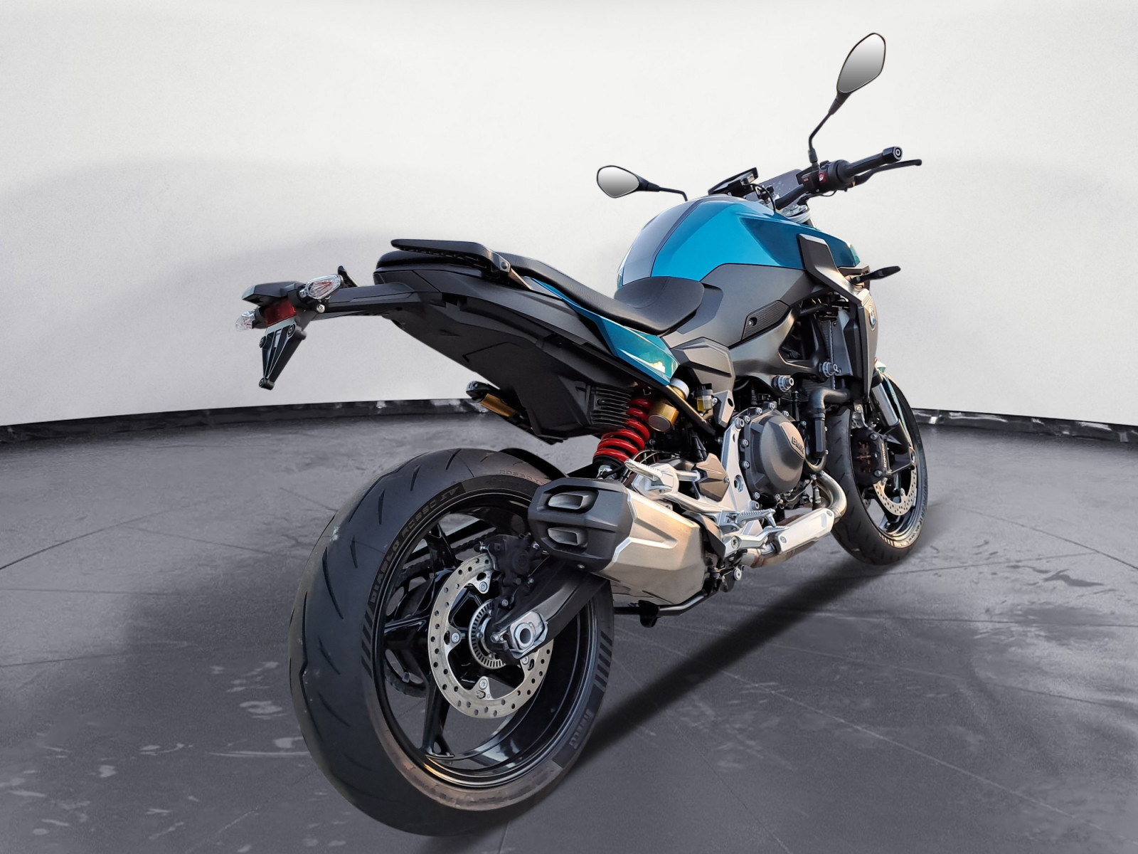 BMW Motorrad - F 900 R