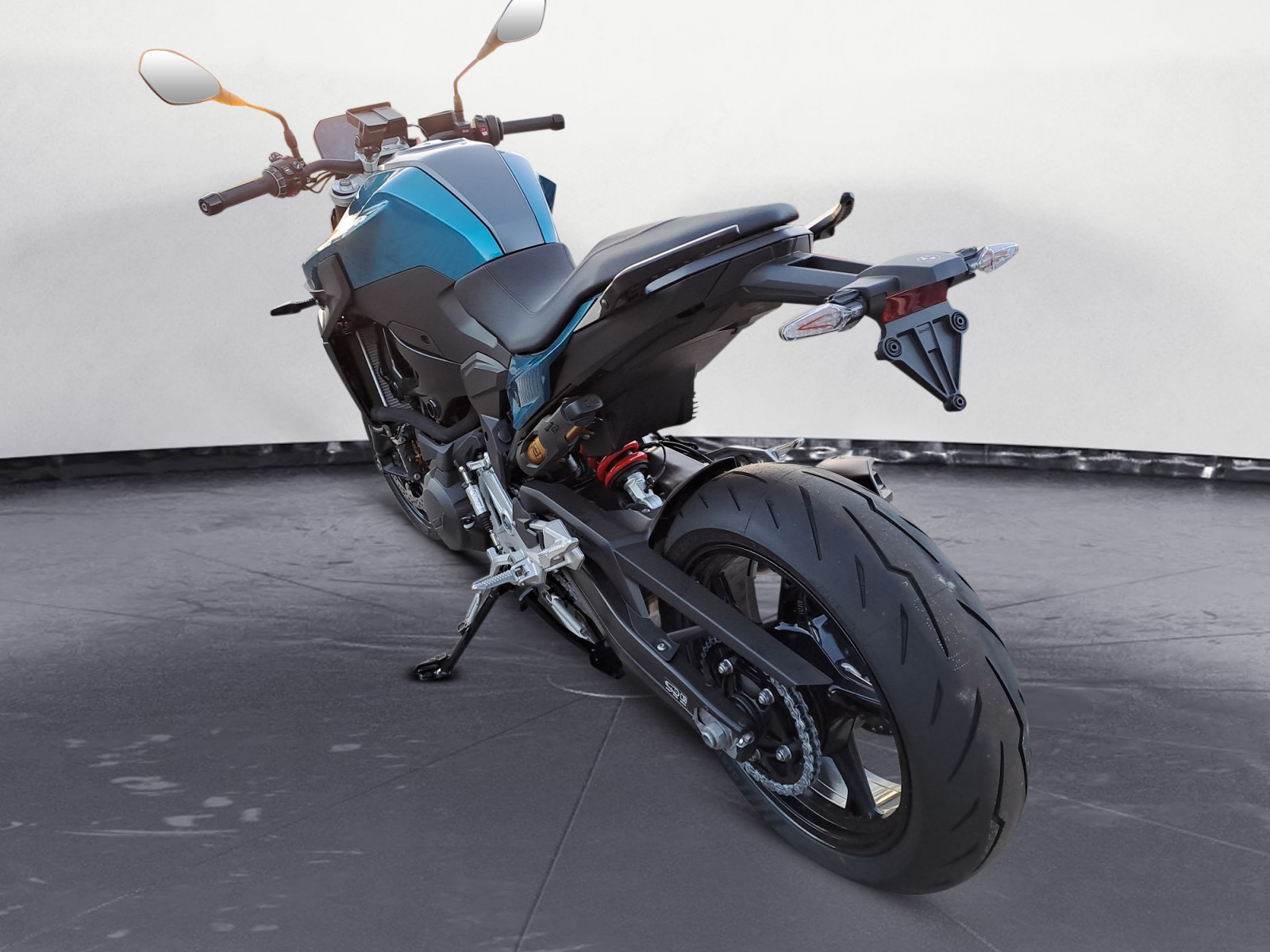 BMW Motorrad - F 900 R