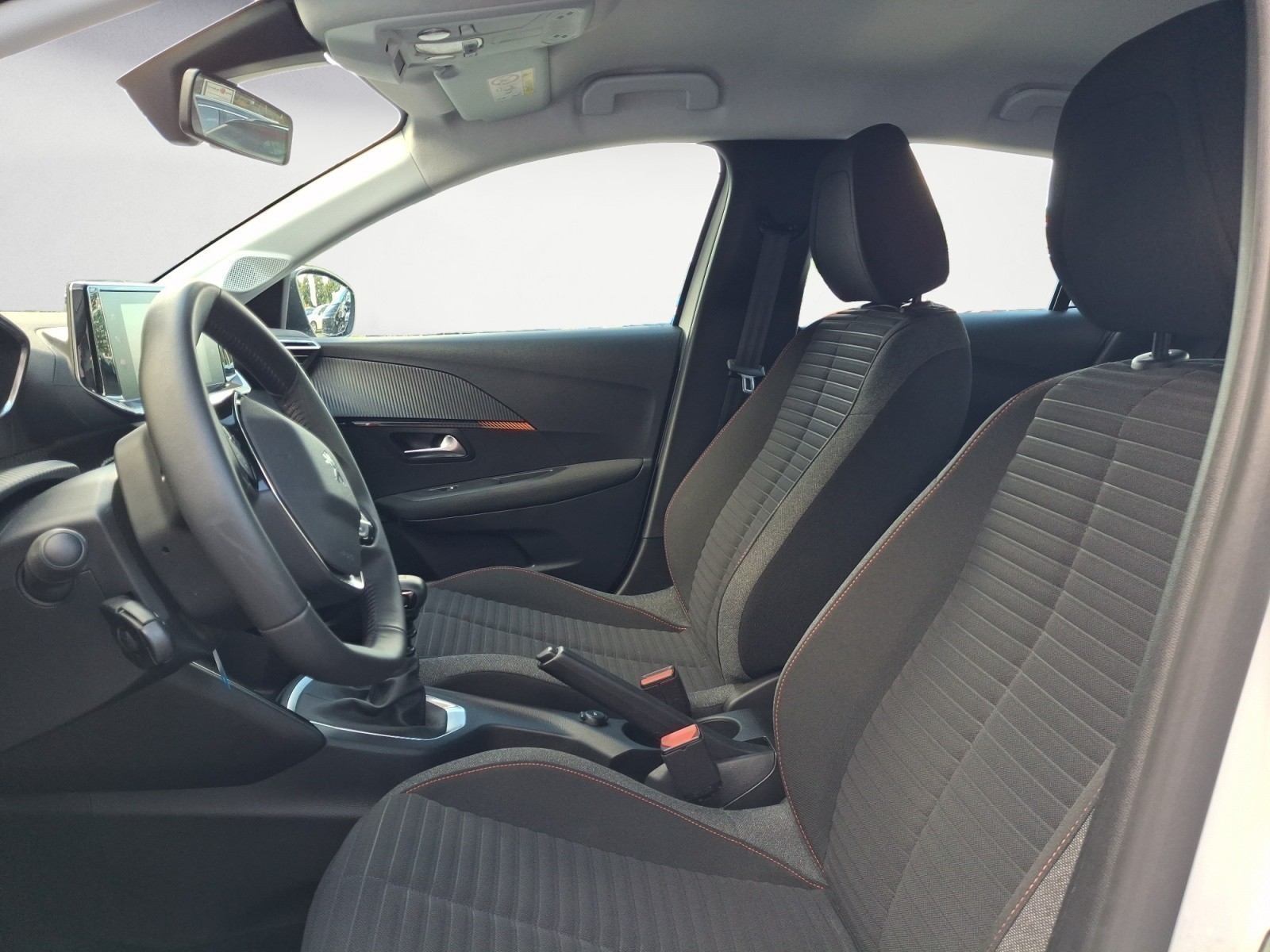 Peugeot - 208 Active Pack PureTech100