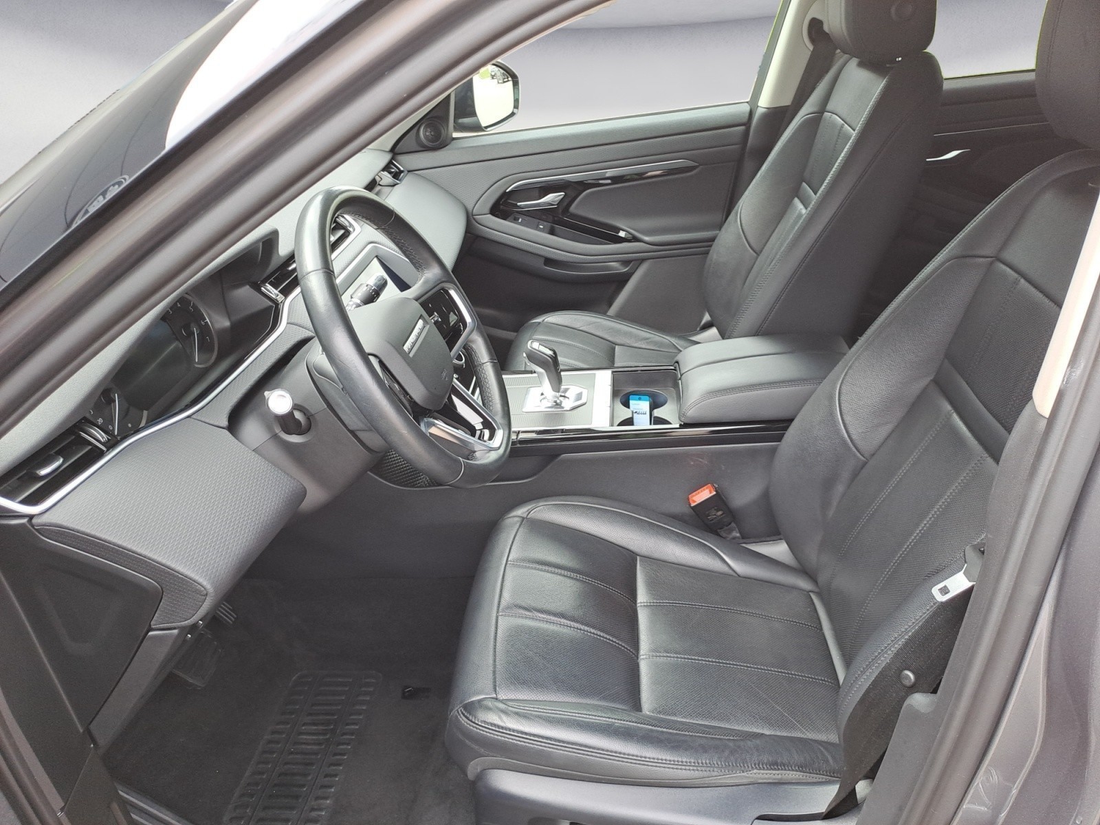 Land Rover - Range Rover Evoque P300e S