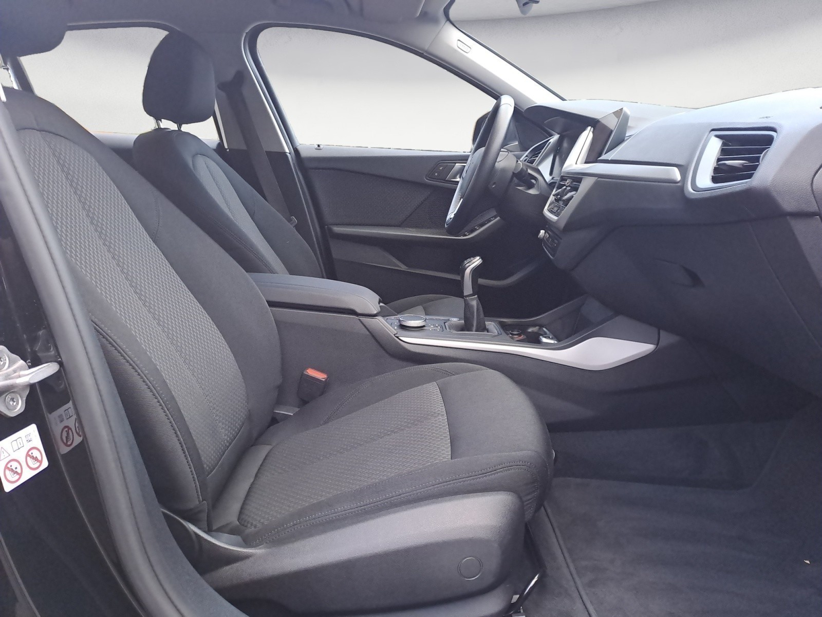 BMW - 118i Advantage