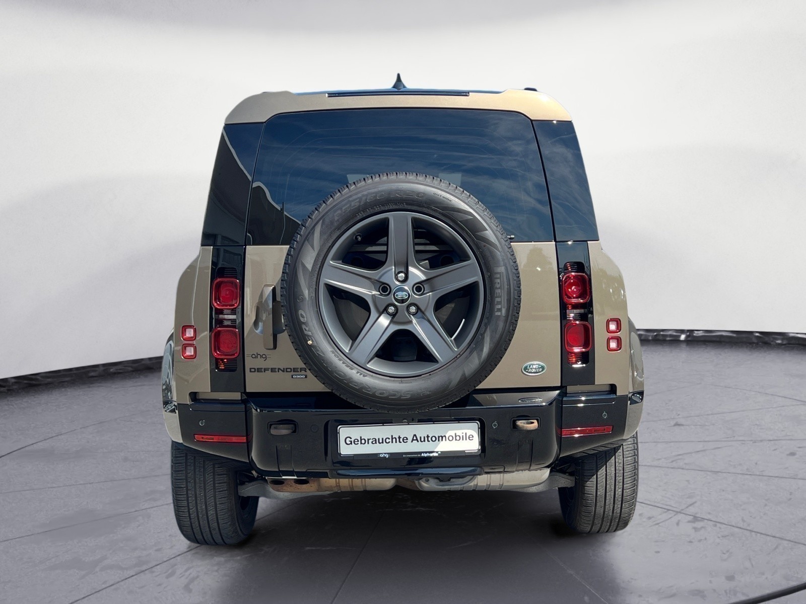 Land Rover - Defender D300 X-Dynamic SE 110