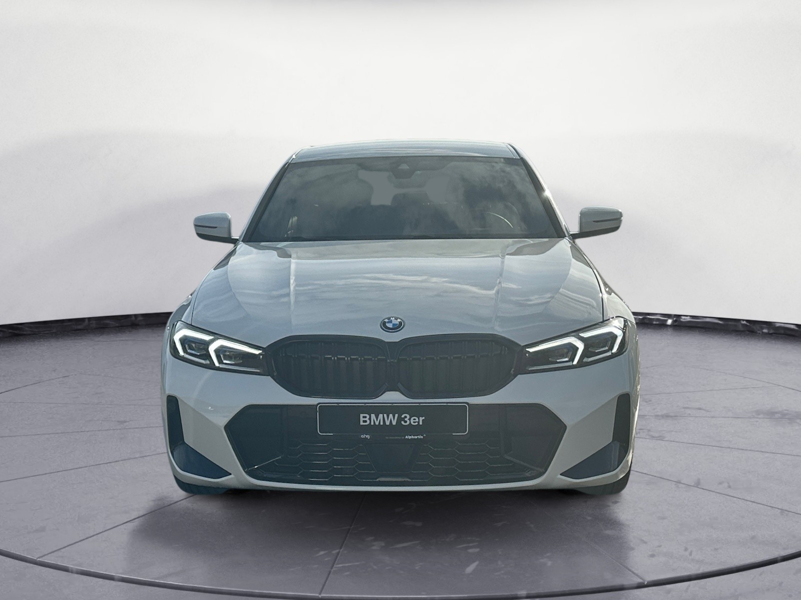 BMW - 330e xDrive Limousine