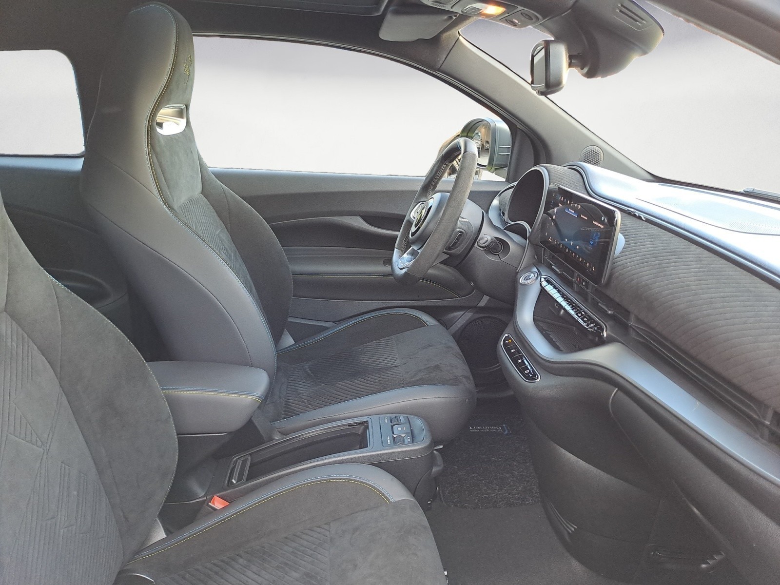 Abarth - 500e Turismo