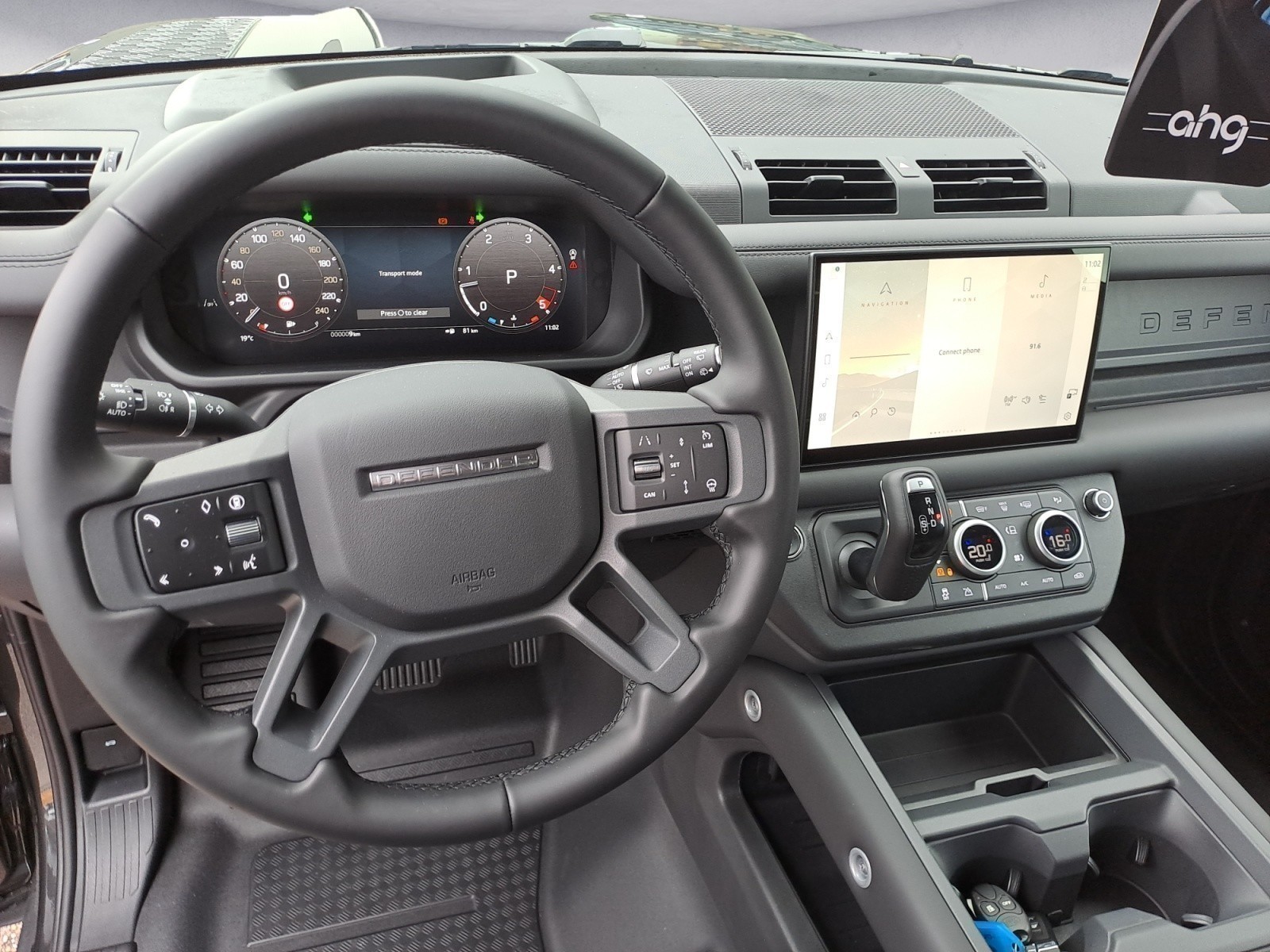 Land Rover - Defender 110 D300 X-Dynamic HSE