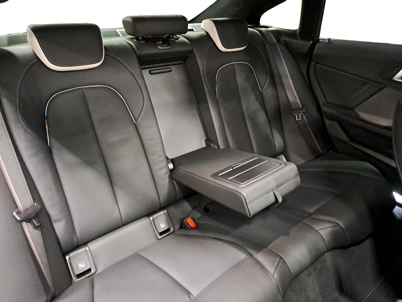 BMW - 220i Gran Coupe Edition Colorvision