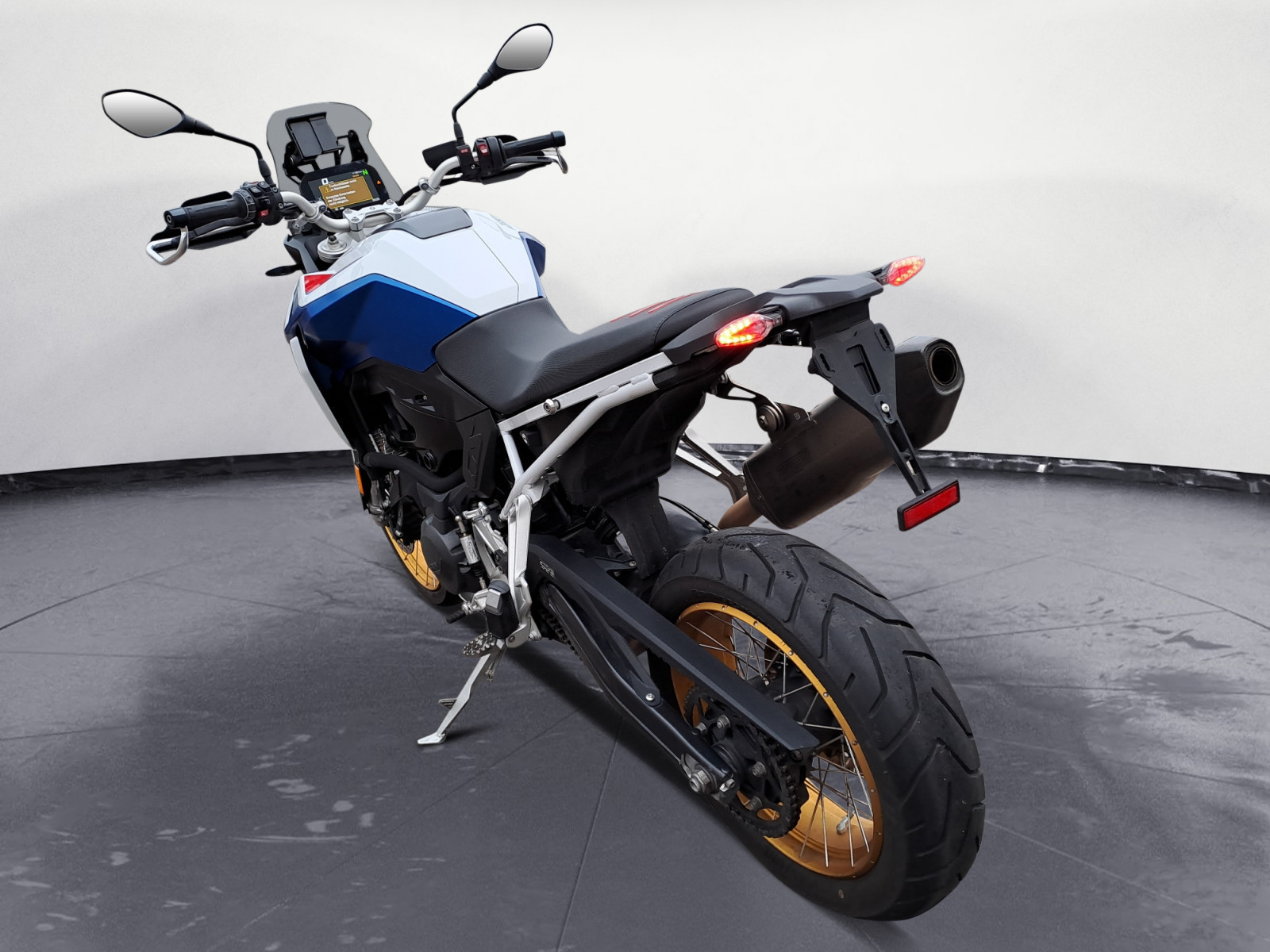 BMW Motorrad - F 900 GS