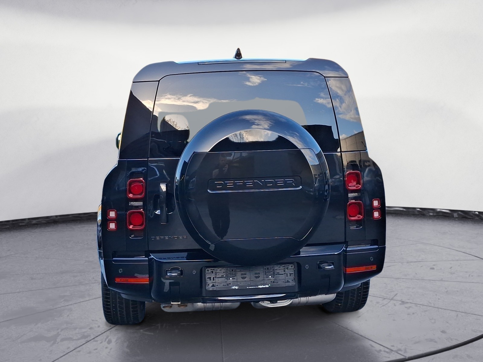 Land Rover - Defender 130 D300 X-Dynamic HSE