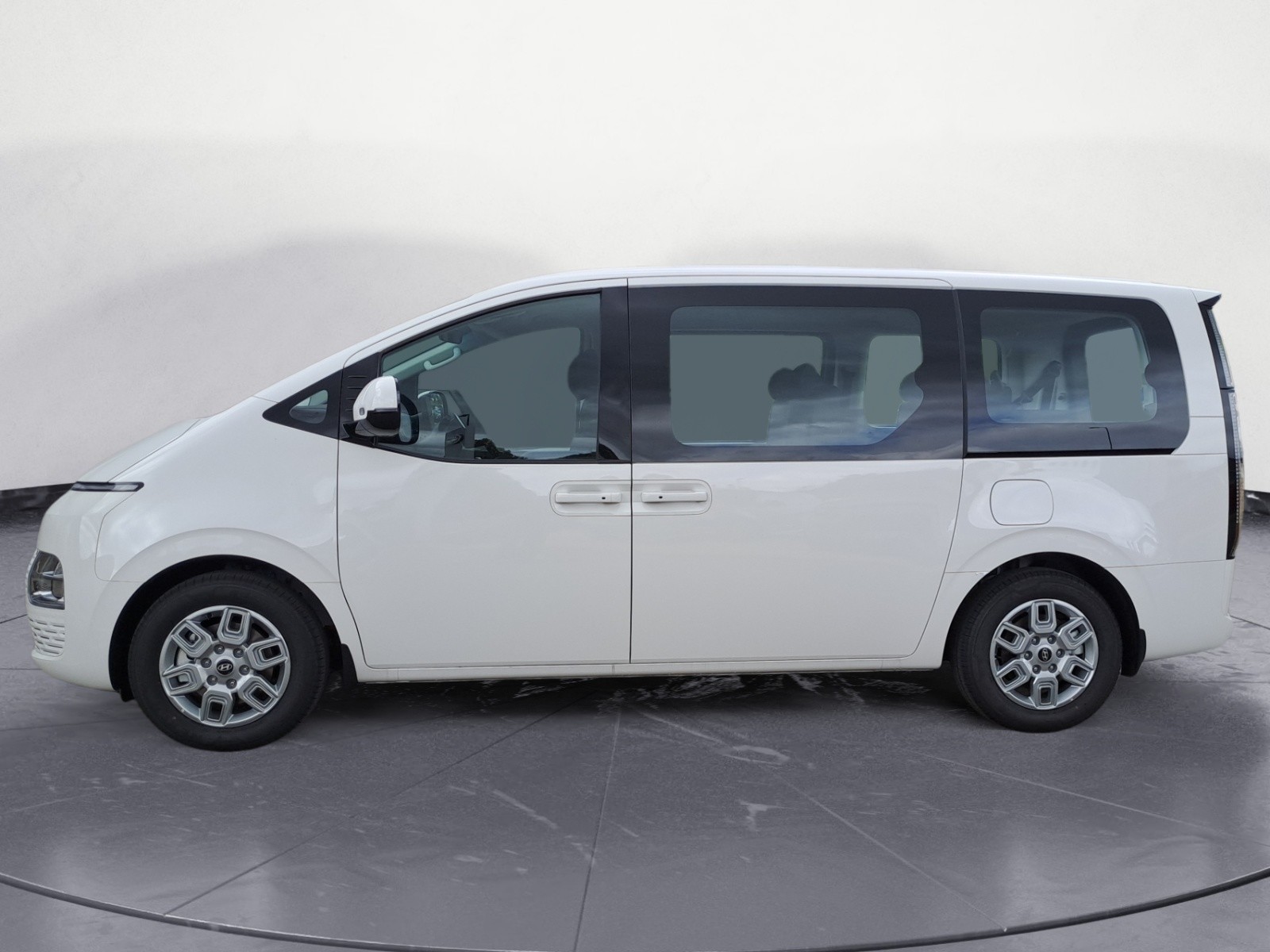 Hyundai - STARIA HEV 9-Sitzer TREND