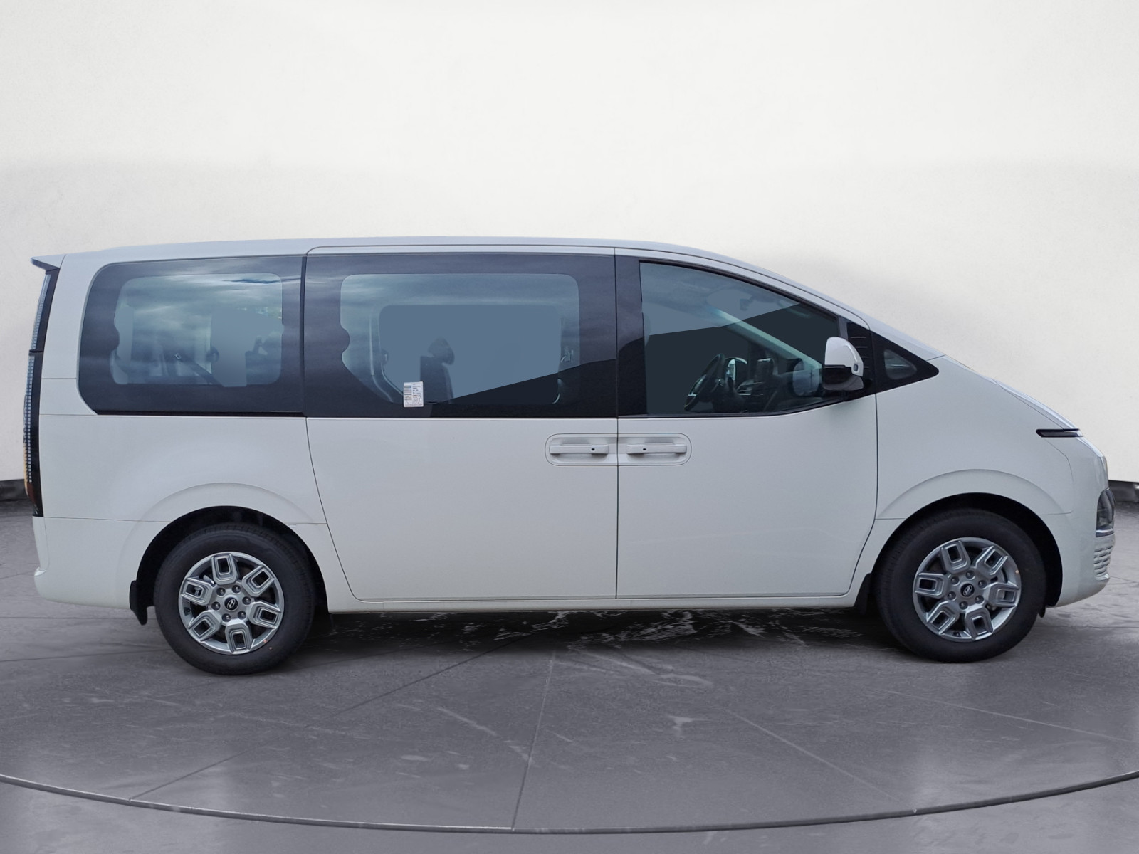 Hyundai - STARIA HEV 9-Sitzer TREND