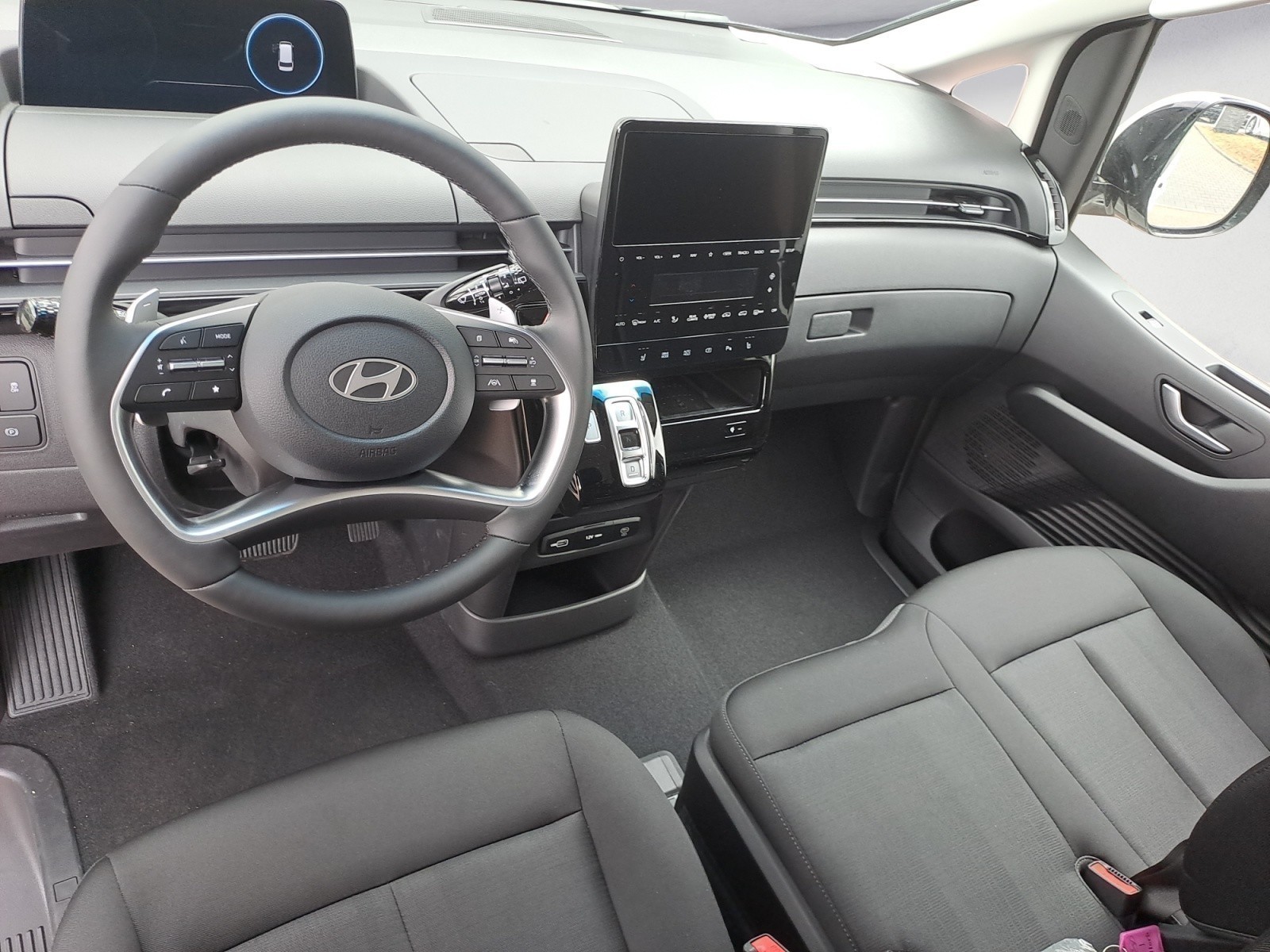 Hyundai - STARIA HEV 9-Sitzer TREND