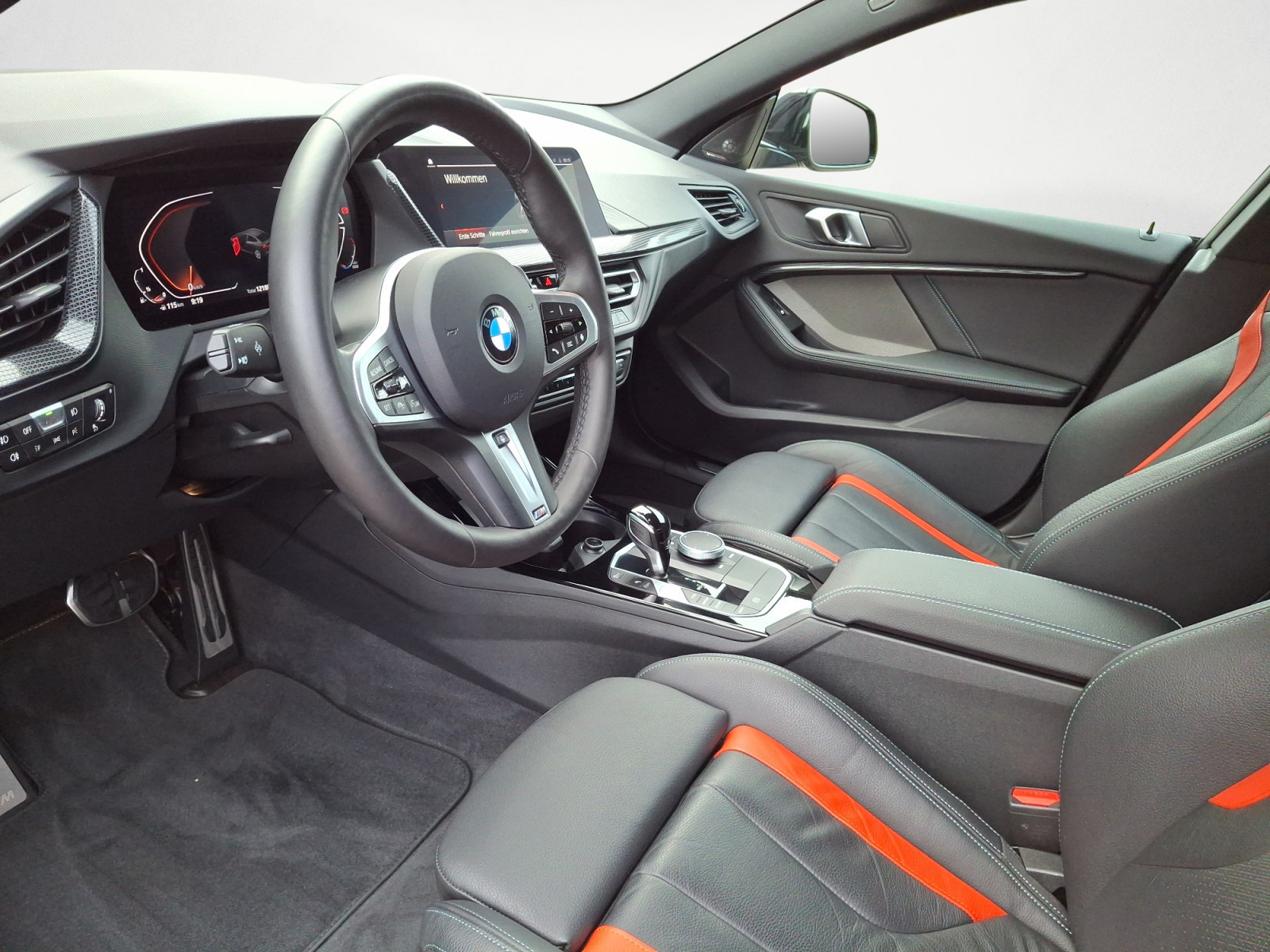 BMW - 220i Gran Coupe Edition Colorvision