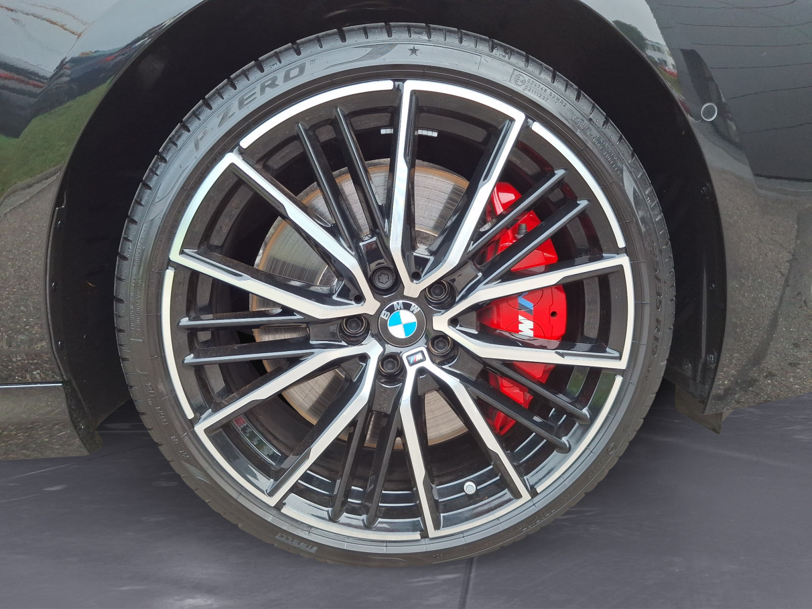 BMW - 220i Gran Coupe Edition Colorvision