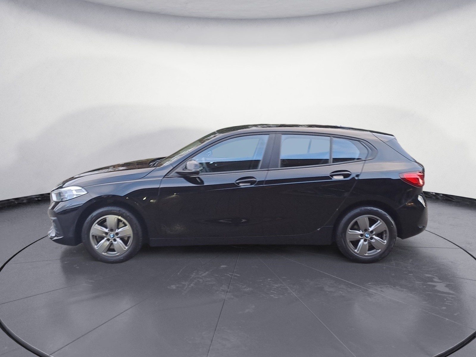 BMW - 118i Advantage